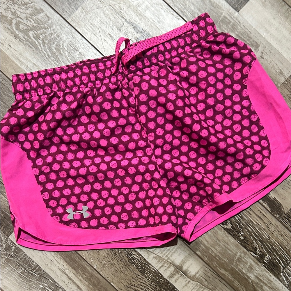 Under Armour big girls Pink Patterned Athletic Shorts